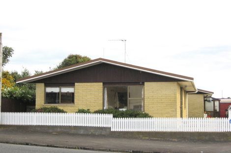 Photo of property in 18 Cutfield Road, New Plymouth, 4310