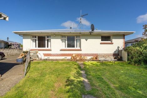 Photo of property in 43 Regent Street, Newfield, Invercargill, 9812