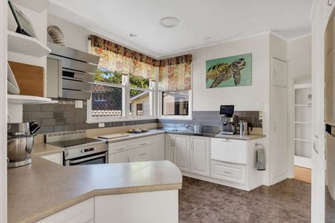 Photo of property in 27 Marian Drive, Inner Kaiti, Gisborne, 4010