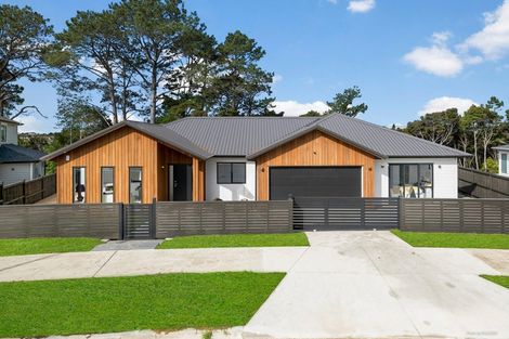 Photo of property in 120 Kewa Road, Albany Heights, Auckland, 0632
