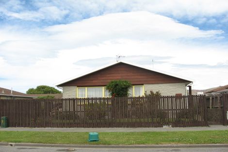 Photo of property in 16 Shetland Street, Woolston, Christchurch, 8062