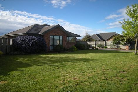 Photo of property in 44 Overbury Crescent, Rolleston, 7614