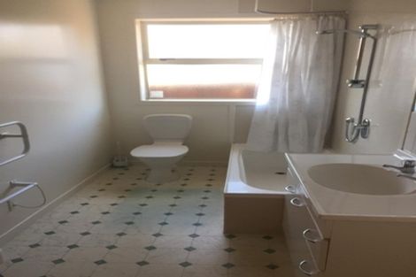 Photo of property in 83 Yaldhurst Road, Sockburn, Christchurch, 8042