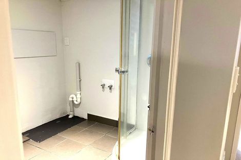 Photo of property in 16a Collie Street, Hillpark, Auckland, 2102