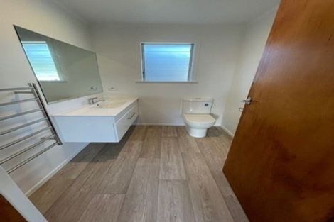 Photo of property in 96 Edmonton Road, Henderson, Auckland, 0612