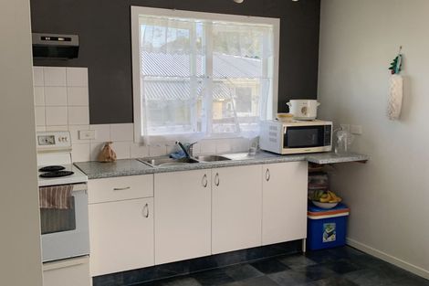 Photo of property in 36 Kaikoura Street, Henderson, Auckland, 0612