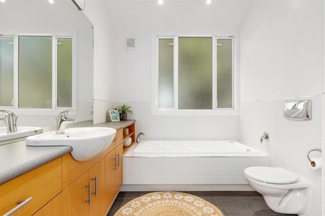 Photo of property in 22 The Layline, Whitby, Porirua, 5024