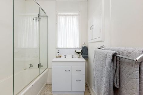 Photo of property in 12 Williams Street, Marewa, Napier, 4110