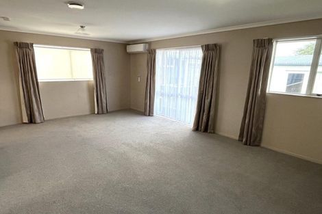 Photo of property in 44 Kaimanawa Street, Kelvin Grove, Palmerston North, 4414