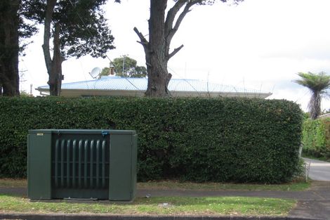 Photo of property in 83 Archibald Road, Kelston, Auckland, 0602