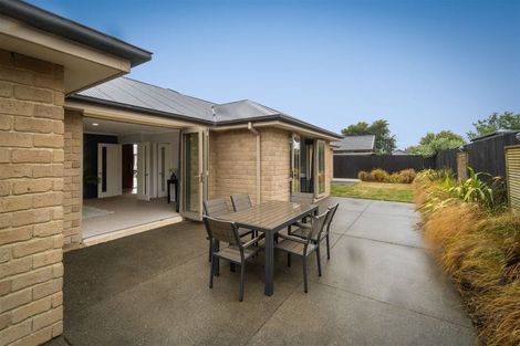 Photo of property in 12 Mataroa Place, Parklands, Christchurch, 8083