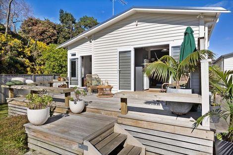 Photo of property in 3a Tupoki Street, Glen Avon, New Plymouth, 4312