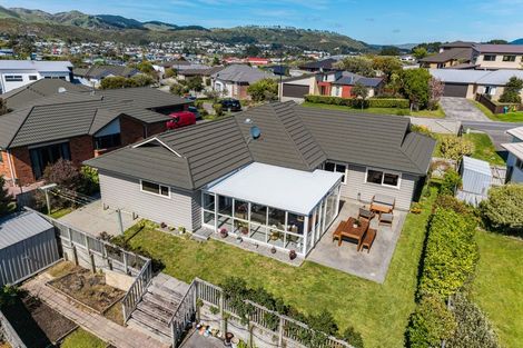 Photo of property in 3 Catlins Glen, Aotea, Porirua, 5024