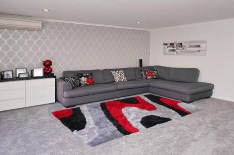 Photo of property in 10 Tawa Place, Parklands, Christchurch, 8083