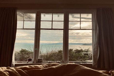 Photo of property in 70 Evans Bay Parade, Roseneath, Wellington, 6021