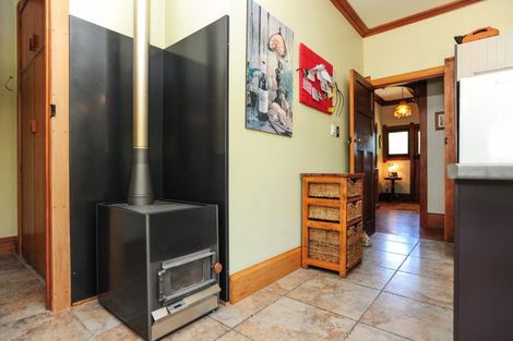 Photo of property in 35 Iona Road, Havelock North, 4130
