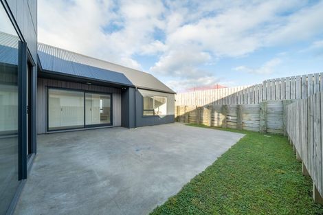 Photo of property in 15 Lemonwood Way, Woodridge, Wellington, 6037