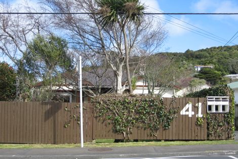Photo of property in 1/41 Parkvale Road, Karori, Wellington, 6012