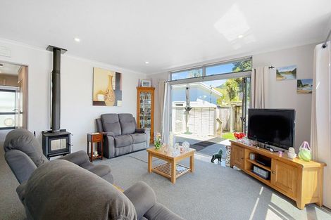 Photo of property in 8 Mako Avenue, Whiritoa, Whangamata, 3691