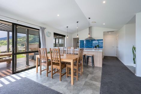 Photo of property in 8 Huntaway Close, Stoke, Nelson, 7011