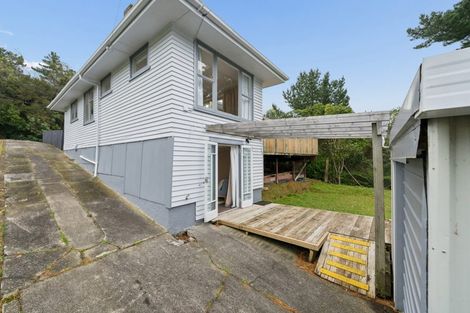 Photo of property in 31 August Street, Stokes Valley, Lower Hutt, 5019