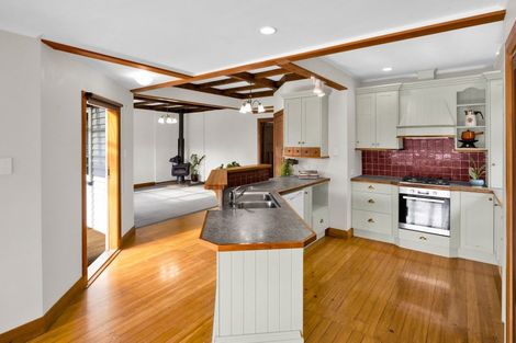 Photo of property in 27 Bonithon Avenue, Moturoa, New Plymouth, 4310