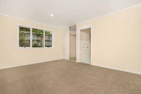Photo of property in 13a Golf Road, New Lynn, Auckland, 0600