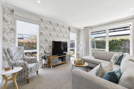 Photo of property in 14 Trevally Place, Snells Beach, 0920