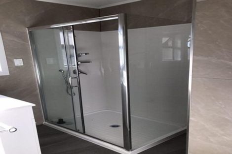 Photo of property in 614 Te Atatu Road, Te Atatu Peninsula, Auckland, 0610