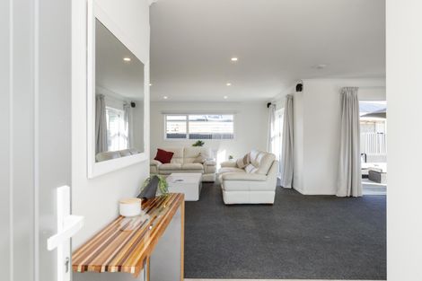 Photo of property in 34 Shamrock Street, Takaro, Palmerston North, 4412