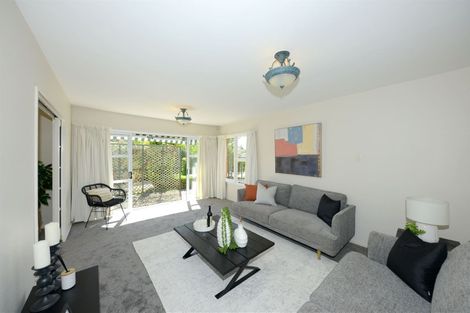 Photo of property in 76 Greendale Avenue, Avonhead, Christchurch, 8042