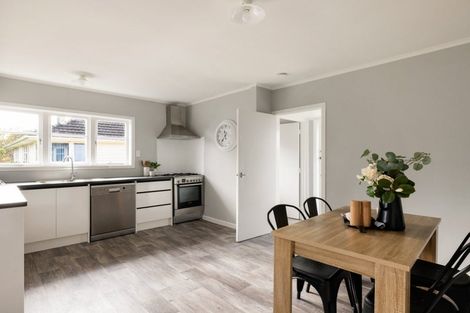 Photo of property in 1/1 Williams Place, Fairfield, Hamilton, 3214