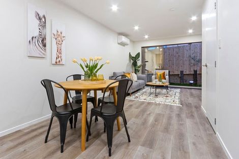 Photo of property in 50d Sherwood Avenue, Te Atatu South, Auckland, 0610
