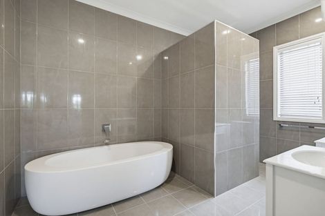 Photo of property in 100 Hunter Drive, Awatoto, Napier, 4110
