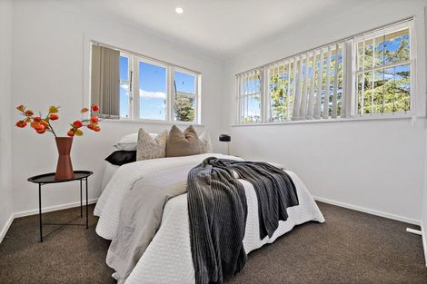 Photo of property in 2 Glengarry Road, Glen Eden, Auckland, 0602
