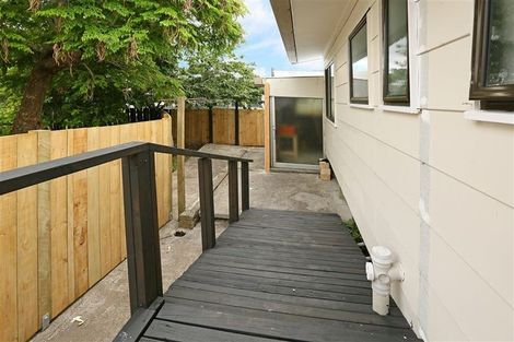 Photo of property in 2b Kintara Drive, Massey, Auckland, 0614