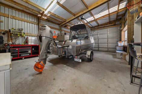 Photo of property in 1057 Junction Road, Egmont Village, New Plymouth, 4372