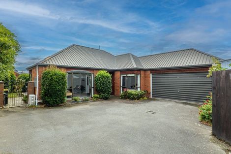 Photo of property in 28 Staveley Street, Avonhead, Christchurch, 8042