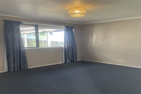 Photo of property in 10 Faram Place, Massey, Auckland, 0614