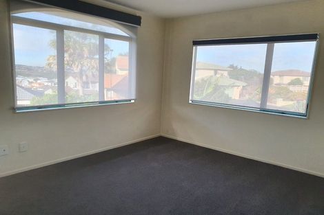 Photo of property in 3 Boeing Place, Goodwood Heights, Auckland, 2105