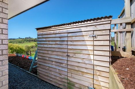 Photo of property in 19 Rauta Way, Helensville, 0800