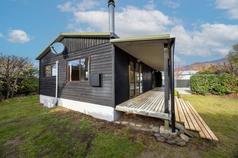Photo of property in 37 Totara Terrace, Wanaka, 9305