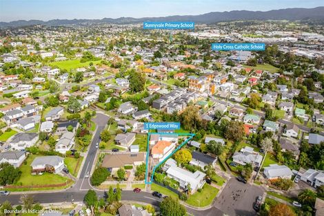 Photo of property in 1 Edgewood Way, Henderson, Auckland, 0612