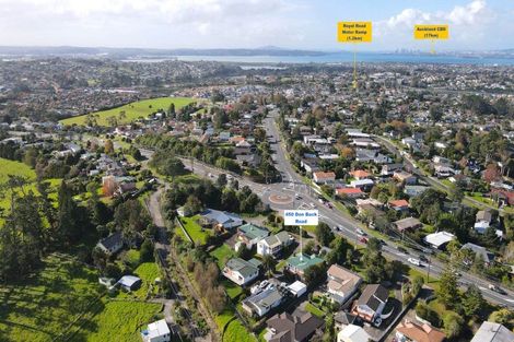 Photo of property in 450 Don Buck Road, Massey, Auckland, 0614
