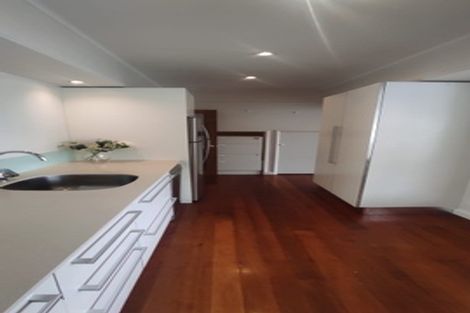 Photo of property in 24 Takutai Avenue, Bucklands Beach, Auckland, 2012