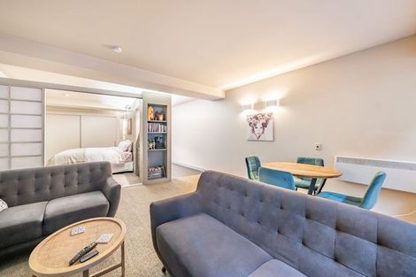 Photo of property in Gerondis Bldg Apartments, 206/60 Willis Street, Wellington Central, Wellington, 6011