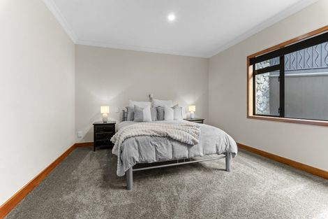 Photo of property in 1 Arden Place, Oakura, 4314