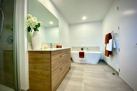 Photo of property in 49 Forfar Street, St Albans, Christchurch, 8014