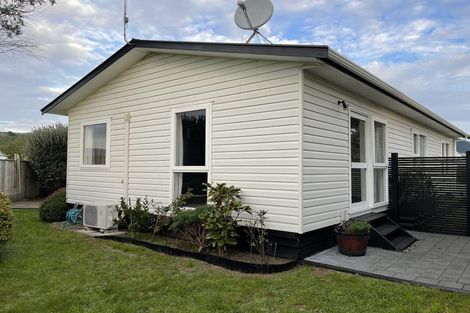 Photo of property in 40 Linwood Drive, Paraparaumu, 5032