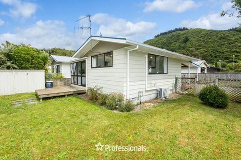 Photo of property in 6f2- Gemstone Drive, Birchville, Upper Hutt, 5018